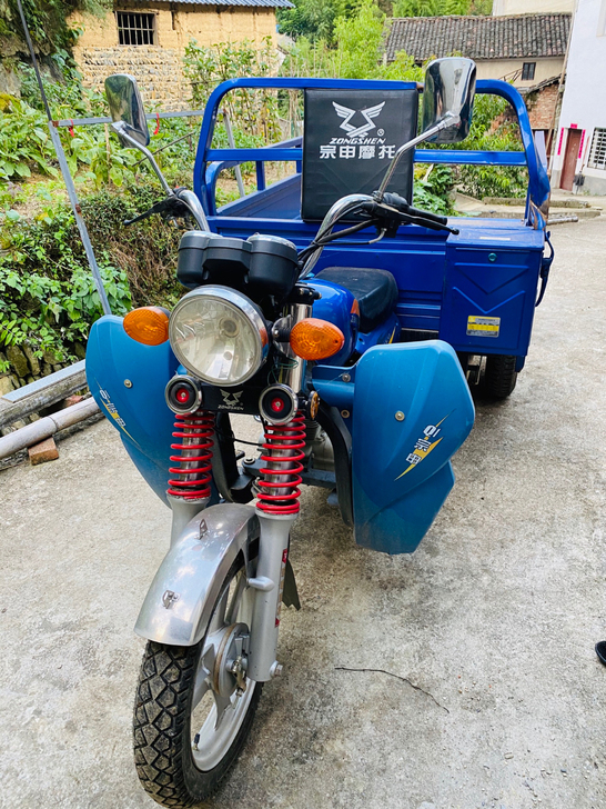 宗申三轮摩托车，买了很少开，只跑了2千多公...
