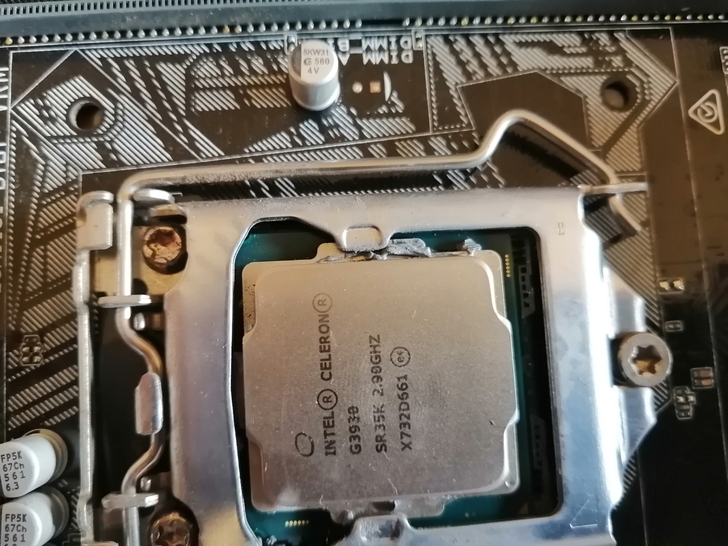 g3930cpu  华硕b150m 有挡板...