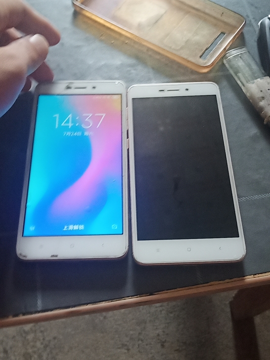 两台红米Redmi4A
