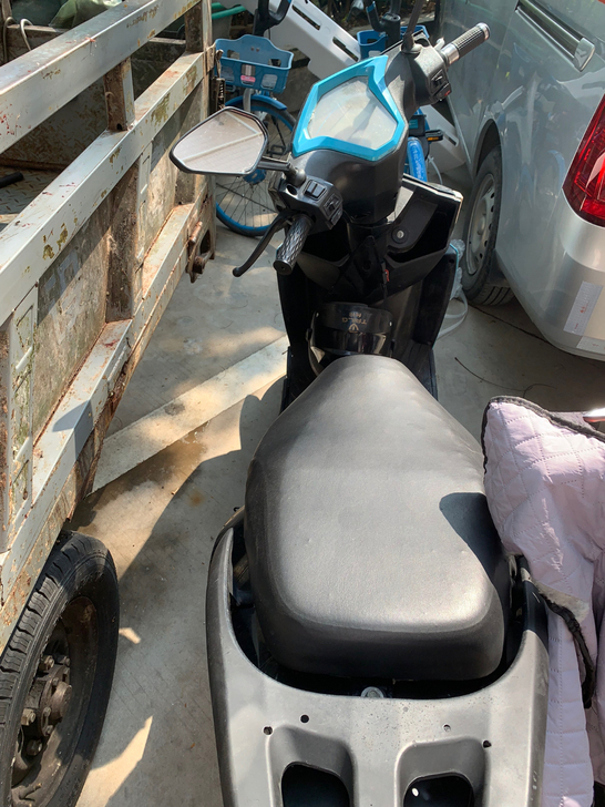 雅迪电动车,能跑50多公里,7成新,带牌,...