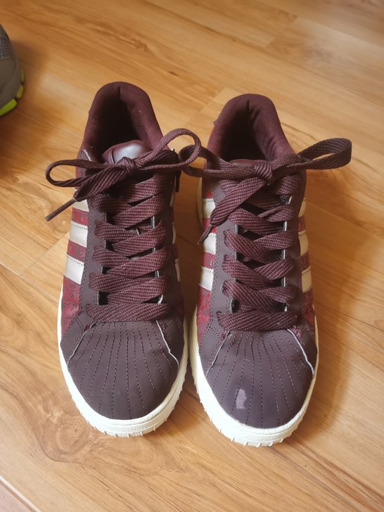 Adidas板鞋