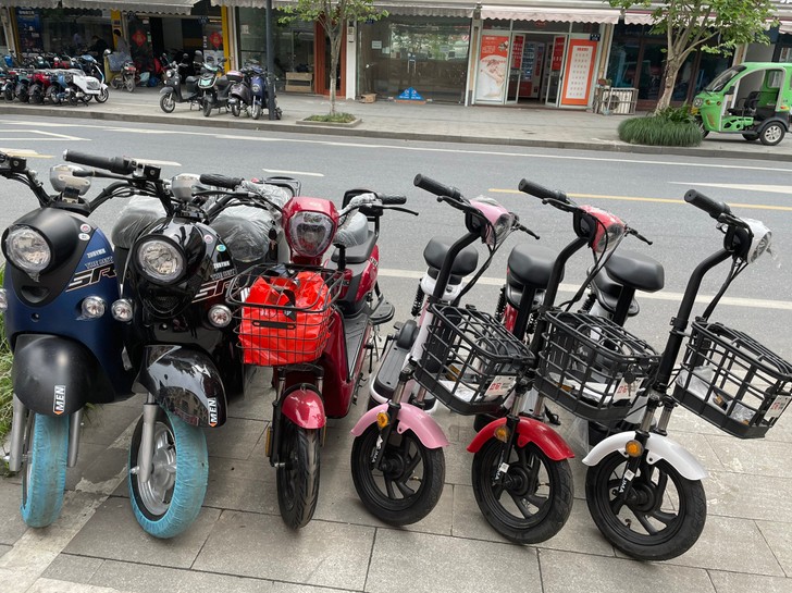 新国标电动车 批发价格处理 上黄牌永久期