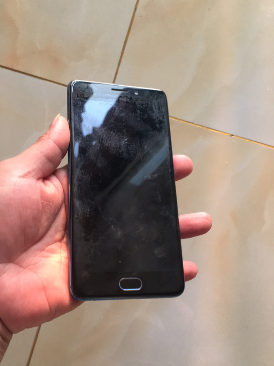 魅蓝note6.32内存，功能正常面部解锁...
