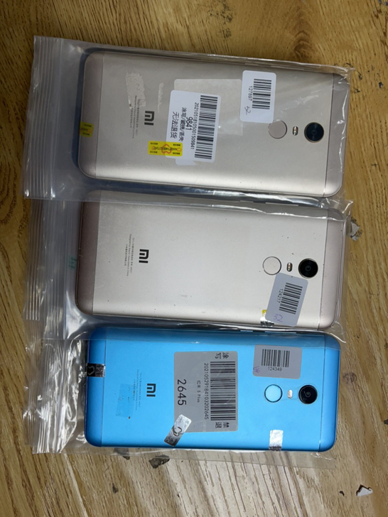红米5plus 功能正常 无拆修 帐号已退...