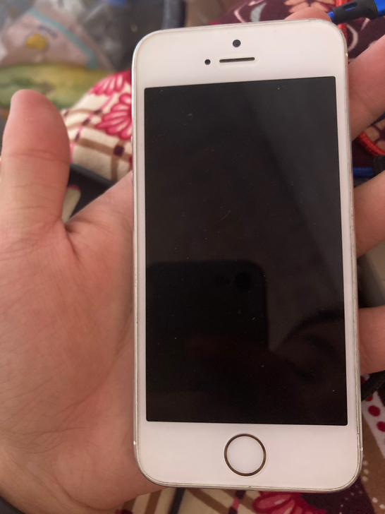 iphone 5s有磨损 可以用来做备用机...