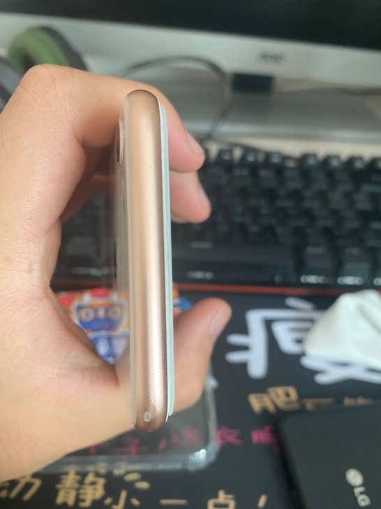 苹果小8 64 美版无锁两网移动联通插卡就...