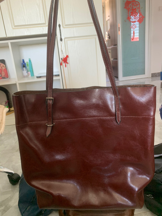 纯牛皮女挎包大背包 没怎么背过 拉链完好无损