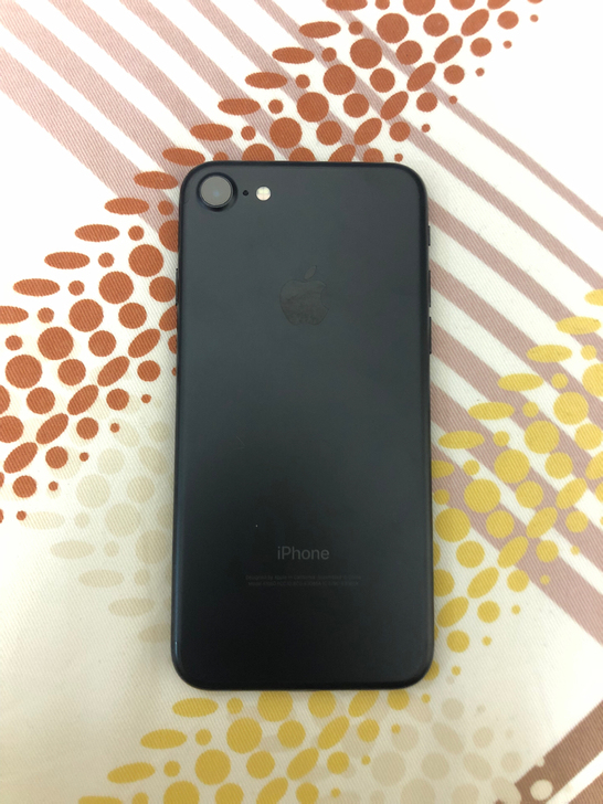 苹果7 自用 无锁全网通备用机性价比高