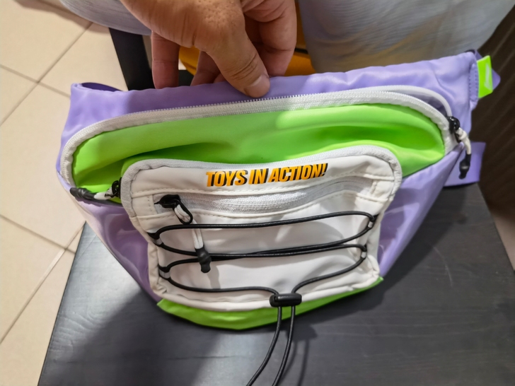 中国李宁 巴斯光年小包 斜挎包 单肩包 胸...