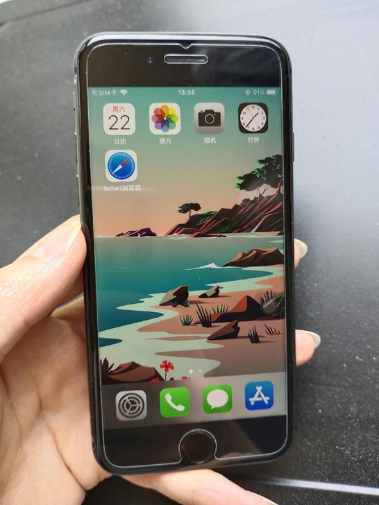 苹果iPhone 8，64内存，手机功能完...