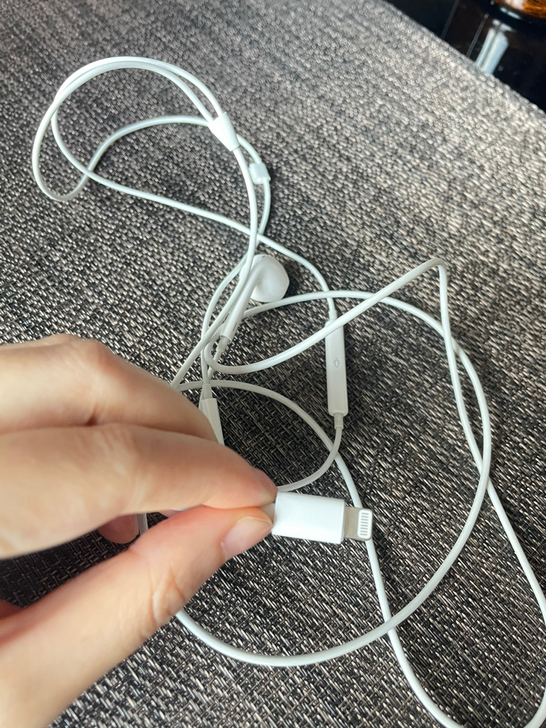 Apple/苹果正品有线扁头耳机 就用了几...