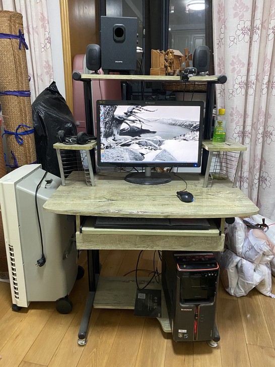 家里闲置一台联想电脑，台式机，vista系...