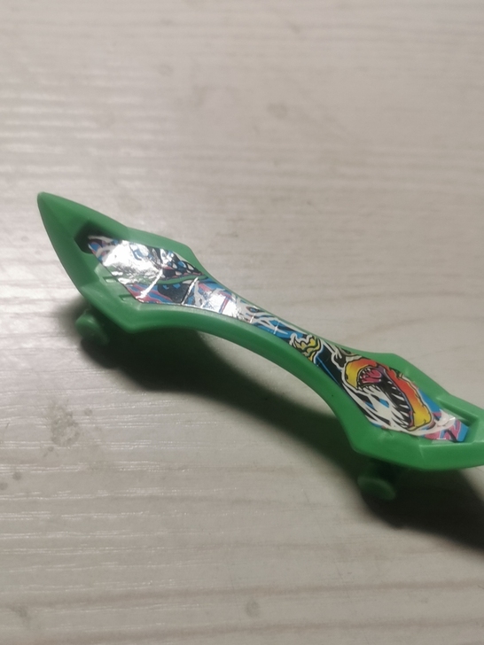 90年代怀旧的手指滑板