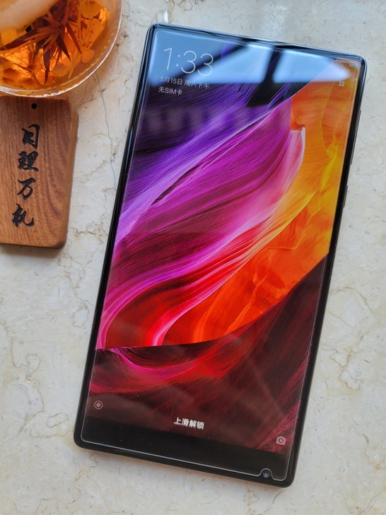 全网通 小米MIX。骁龙821处理器。全陶...