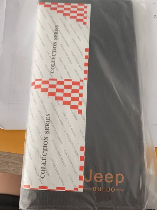 jeep钱包一个，便宜卖了