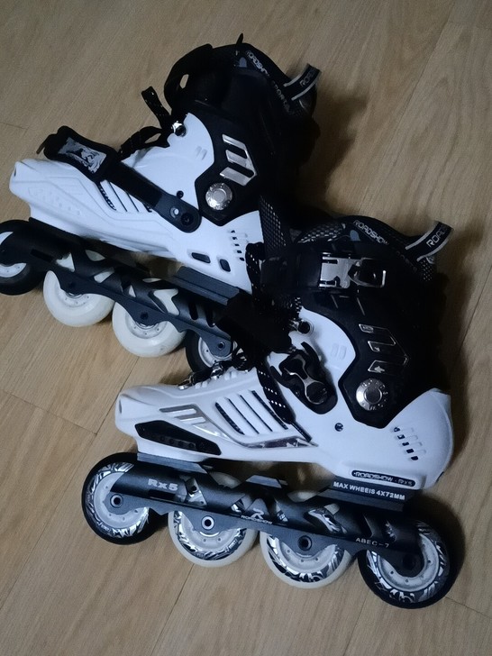 一时兴趣，买的，没时间玩它，也就用过两三次...