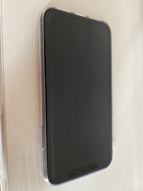 出一台二手iPhone11 256g。换过...