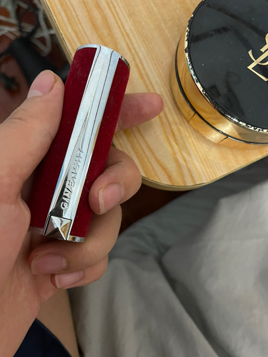 纪梵希37色号 色号不喜欢生日朋友送的 有...