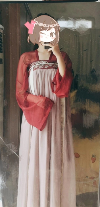 十三余松鹤仙汉服