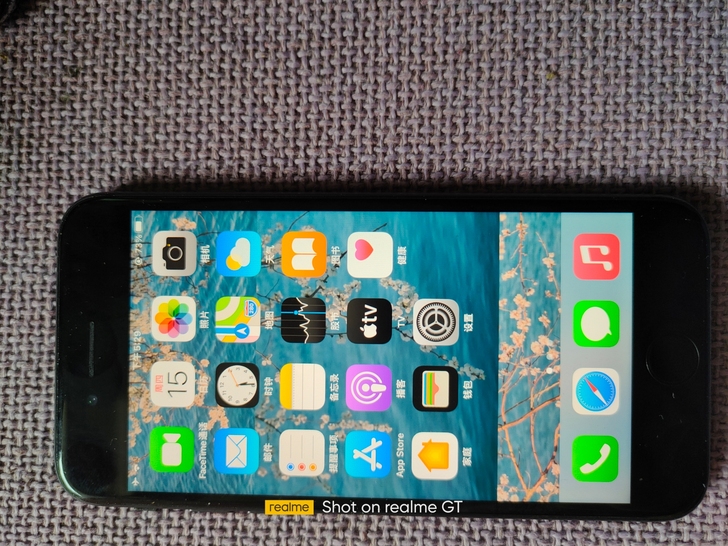 iPhone8 64 功能全好，转转验机上...