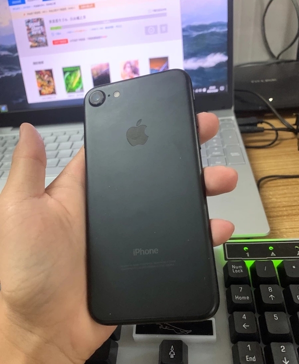 苹果iphone7  三网通 7代 32g...