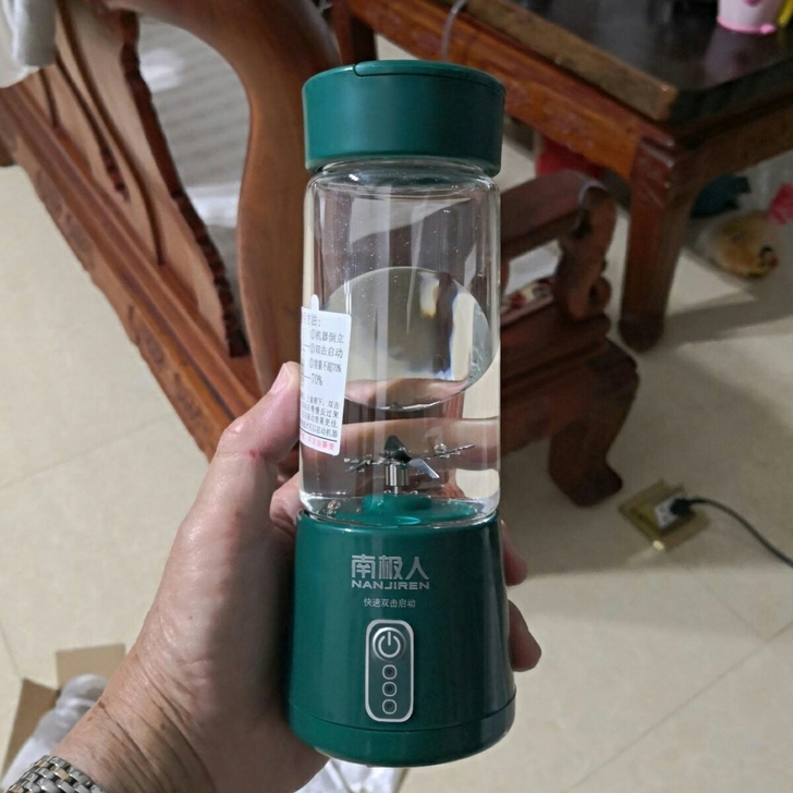 超市倒闭了需要现钱还账现清仓处理一批全新玻...