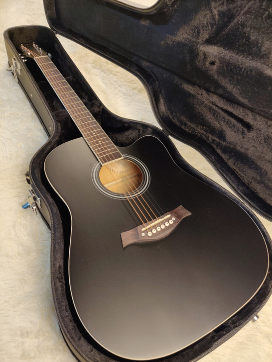 琴行倒闭.全新雅马哈f600f310吉他雅...