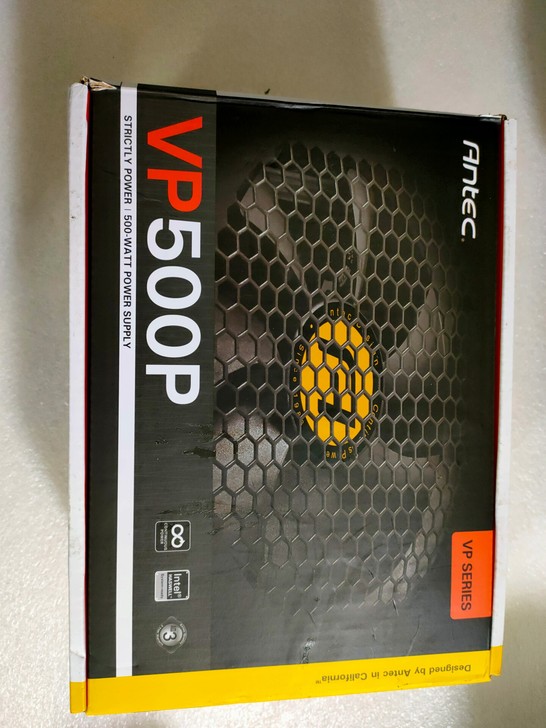 台式机电源，成色基本充新，实物，带包装带配...