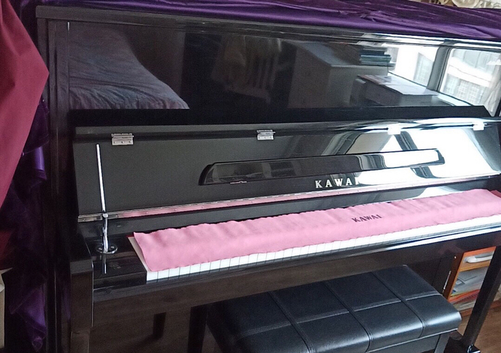 便宜转让家用卡哇伊钢琴，成色状态新保养好