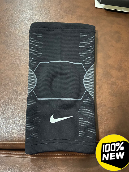 闲置耐克正品护膝。跑步打球健身都可以。保护...