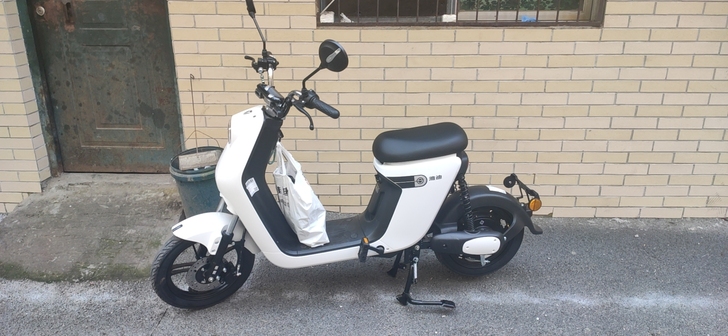 雅迪电动车,因为要去成都工作了,不得不转卖...