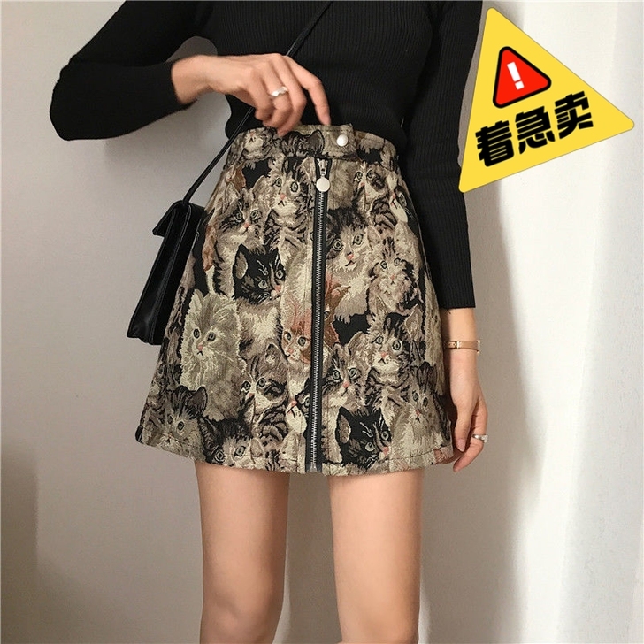 A字裙刺绣猫咪印花半身裙春夏女新款包臀短裙...
