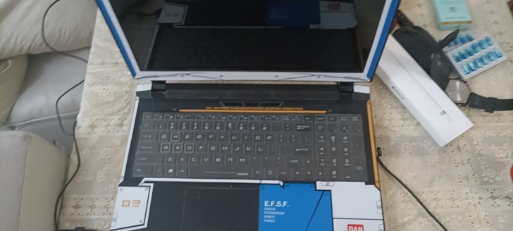 蓝天准系统p751tm，屏幕已更换4k高色...