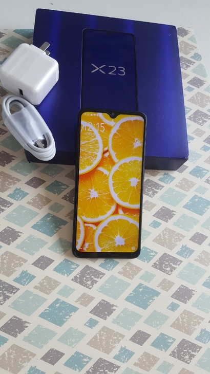 Vivox 23几乎全新.正品手机 高配...
