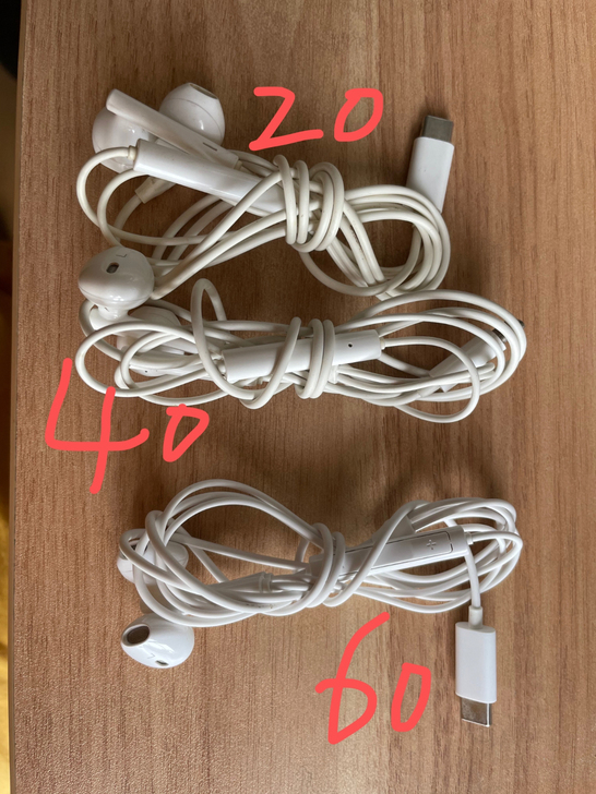出售华为原装耳机，新旧程度不同，分别20....