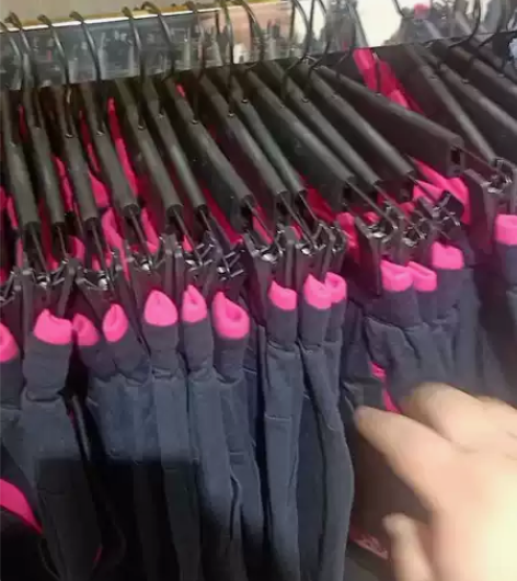 花花公子运动女款针织短裤全新原包原吊舒服面...