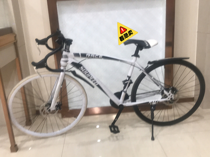 出自行车，公路自行车，赛车，铝圈，白色，弯...