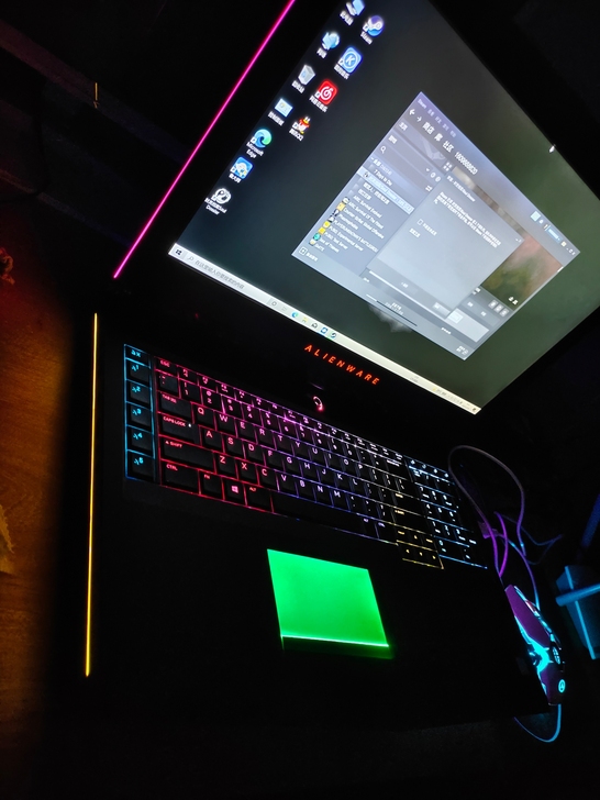 外星人Alienware17R5笔记本 1...