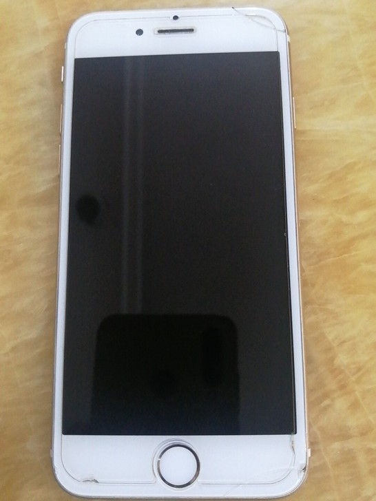 iPhone6。16G,轻微磕碰磨损,可作...