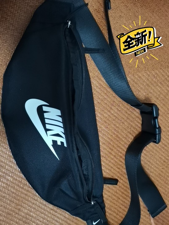 Nike包包全新但无包装保真品
