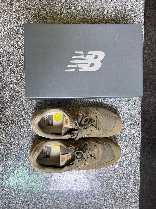 新百伦996，95新，只穿过两次，脚胖不好...