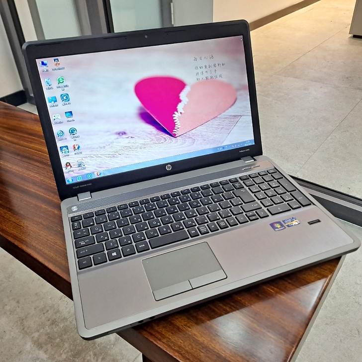 个人惠普笔记本电脑i7可游戏可办公。