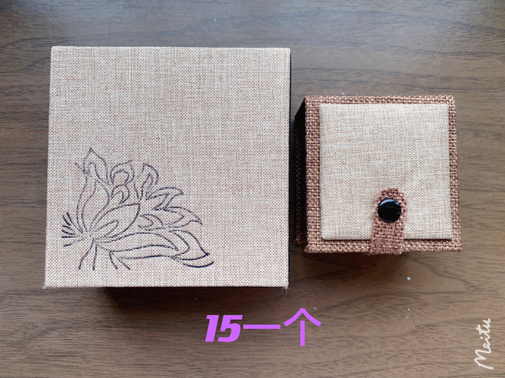 闲置首饰盒出一部分， 一个不包邮。