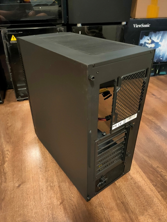 九州风神老款玄冰55机箱，带长城600w电...