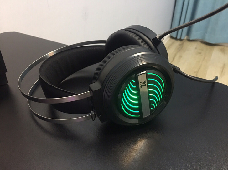 闲置电脑带麦吃鸡电竞听声辨位耳机。高配版本...