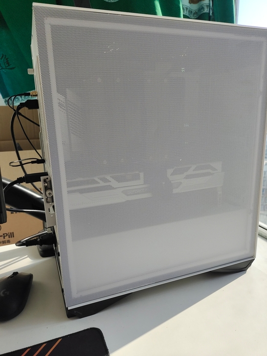 爱国者m2机箱，带箱说，一切正常无擦碰