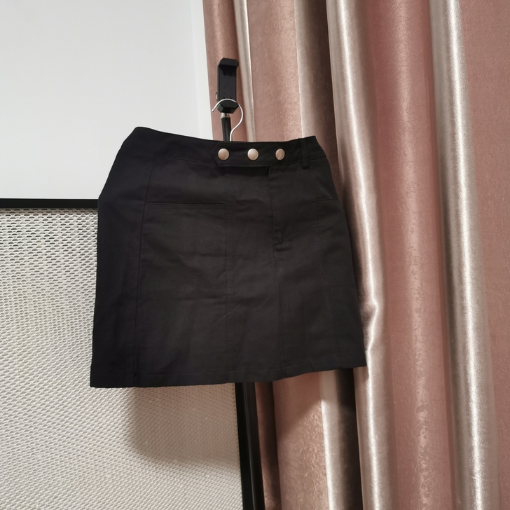 几乎全新 有的没穿过有的就穿过一两次