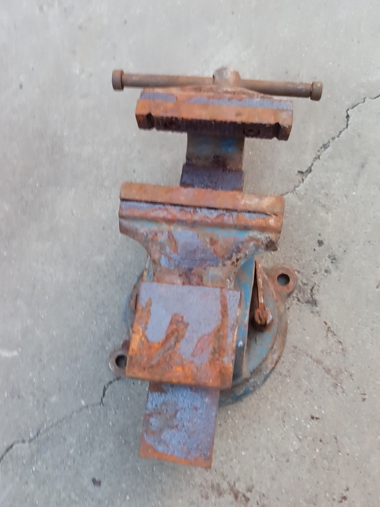 台虎钳台钳子小型虎钳台夹具台虎桌甜工作台重...