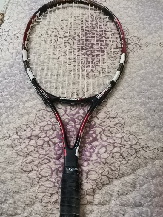 百宝力网球拍Babolat9成新 喜欢的可...