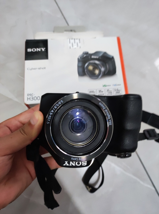 索尼DSC-H300单反相机，转手原因 公...
